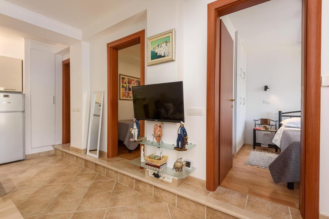 Apartment Jadranka With Sea View In Rogotin 外观 照片