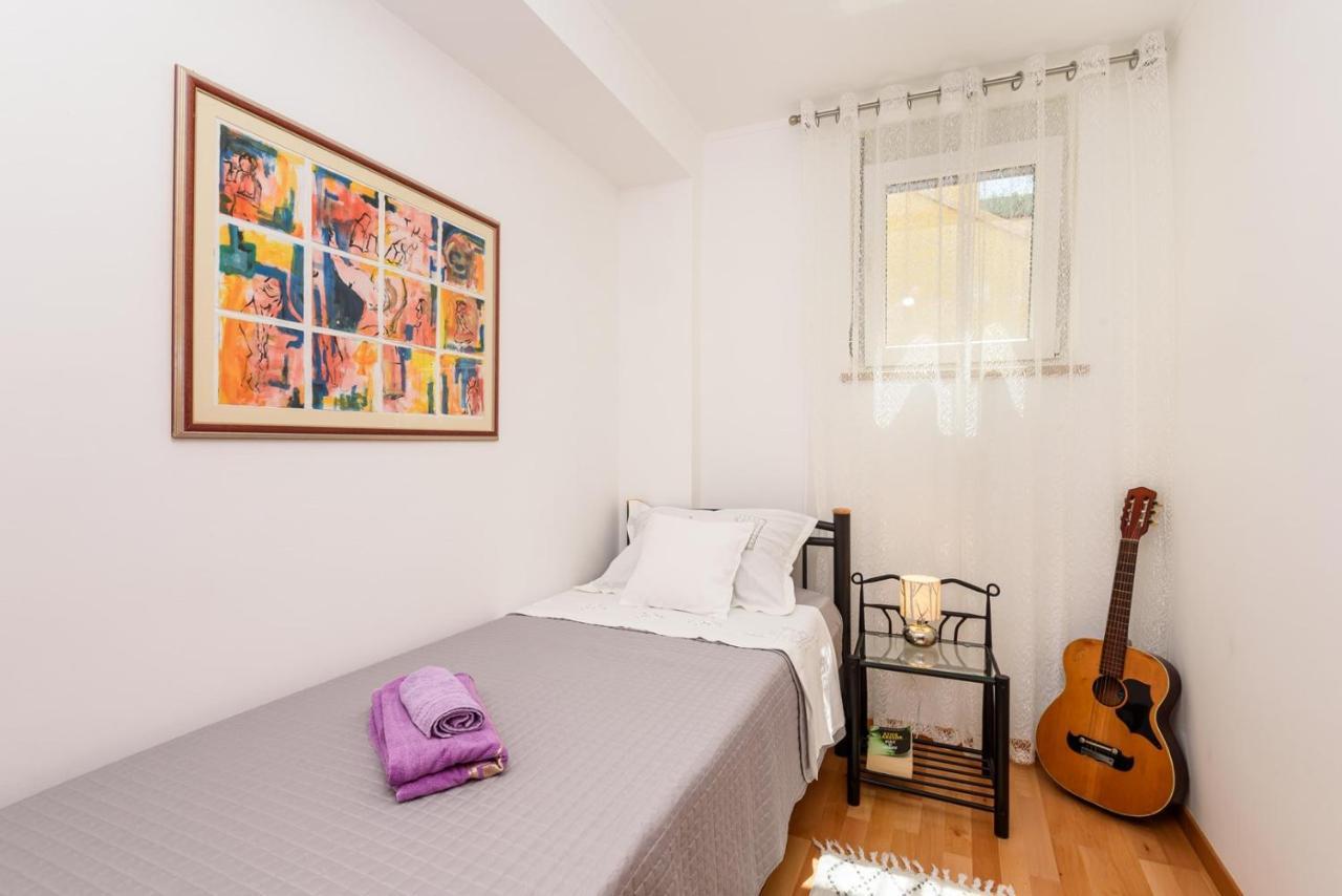 Apartment Jadranka With Sea View In Rogotin 外观 照片