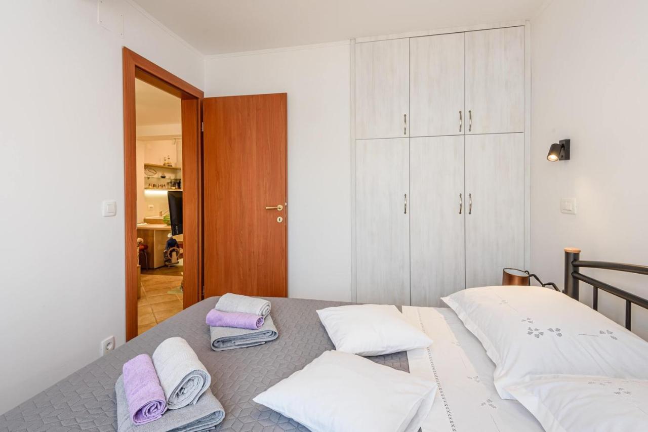 Apartment Jadranka With Sea View In Rogotin 外观 照片